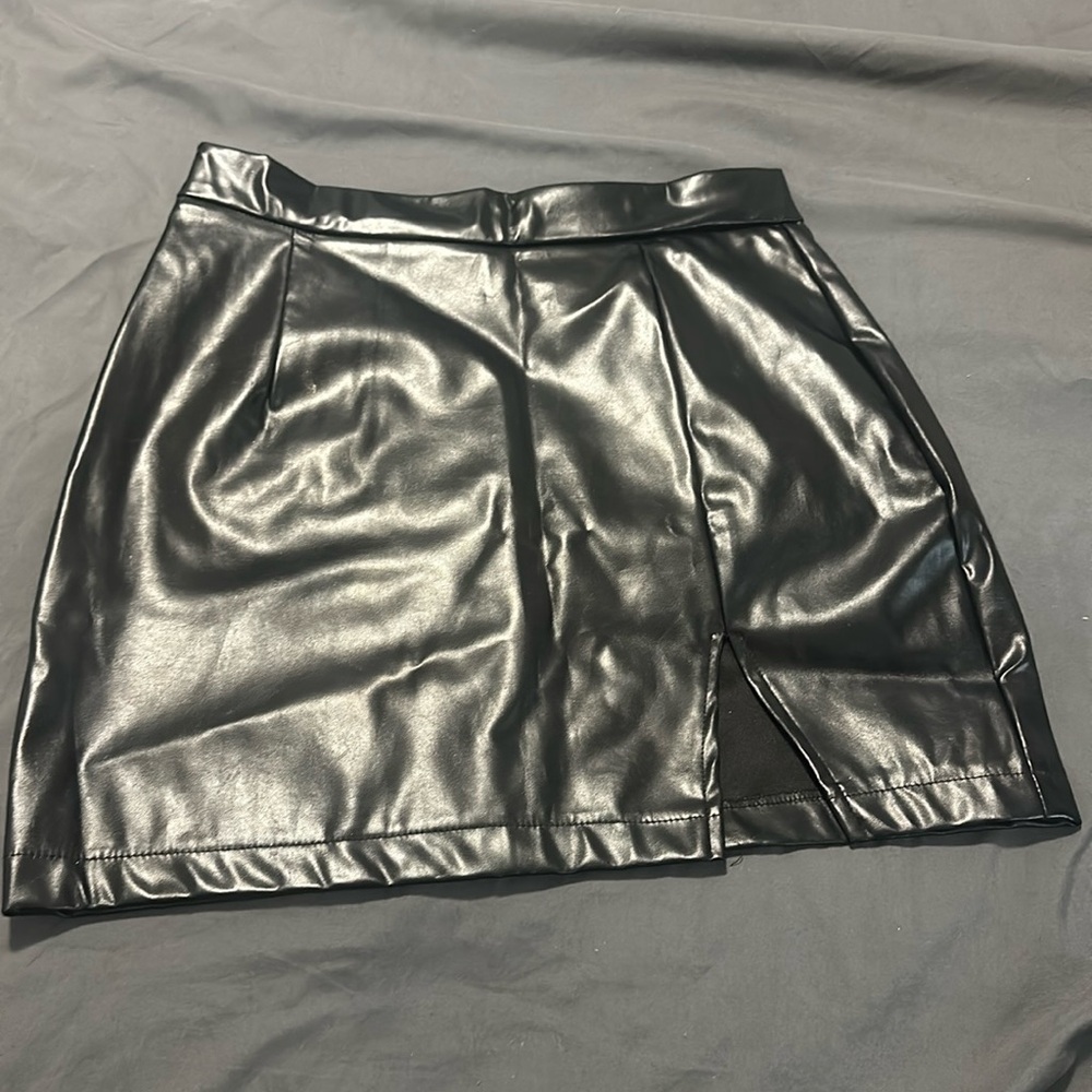 Black pleather skirt